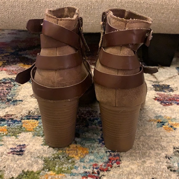 Tan brown booties boots heels western chunky heel Size 9.5 - Picture 6 of 15
